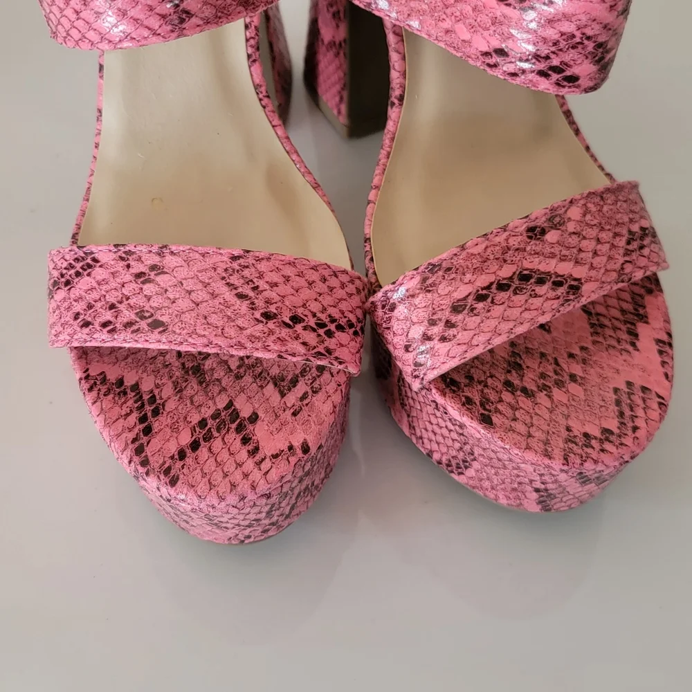 Wild Diva | Pink Python Snake Print Open toe Platform Anklestrap heels Size 7.5